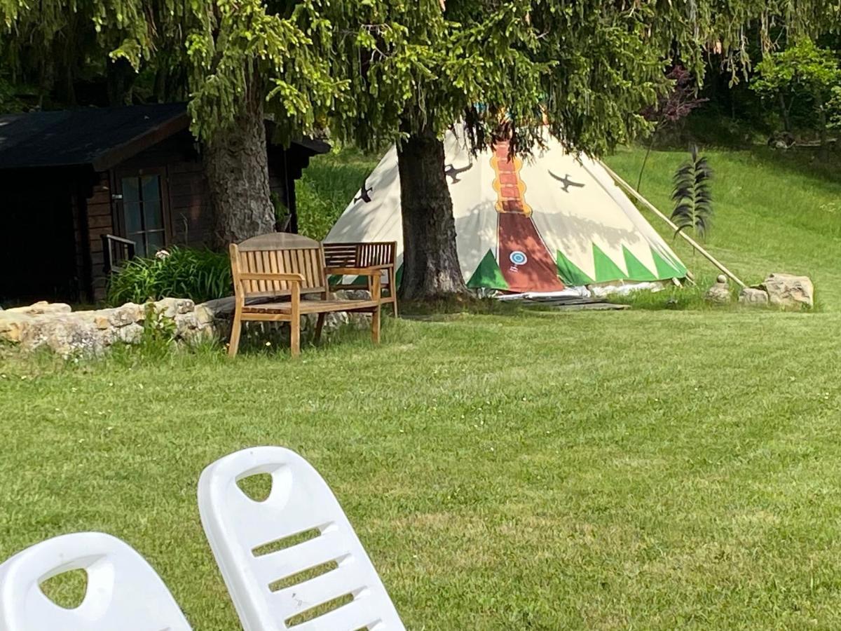 Bed and Breakfast Weekend En Provence Comps  Екстер'єр фото